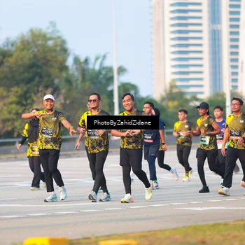 Runner Photo 6705849