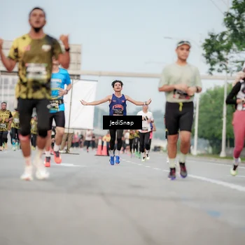 Runner Photo 6705887