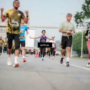 Runner Photo 6705905