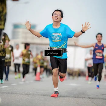 Runner Photo 6705928