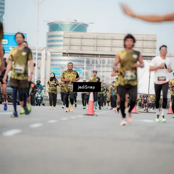 Runner Photo 6705957