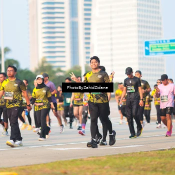 Runner Photo 6705964