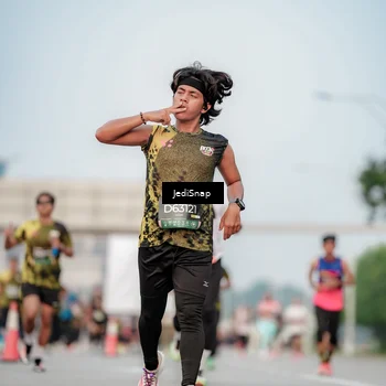 Runner Photo 6705973