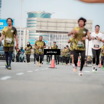 Runner Photo 6705979