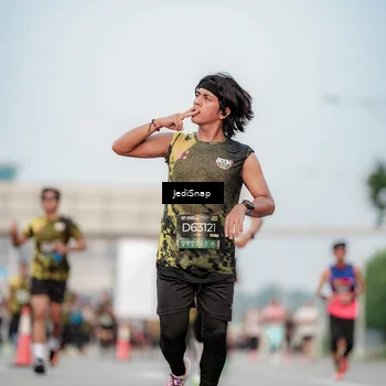 Runner Photo 6705990