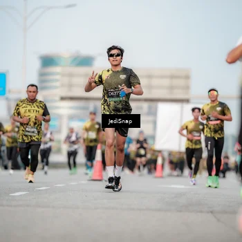 Runner Photo 6705992