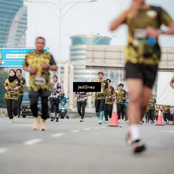 Runner Photo 6706010