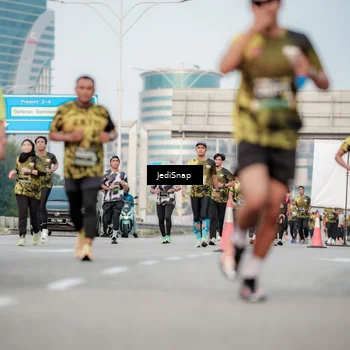 Runner Photo 6706015