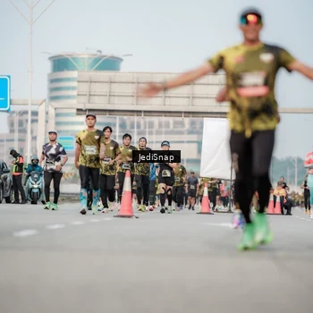 Runner Photo 6706036