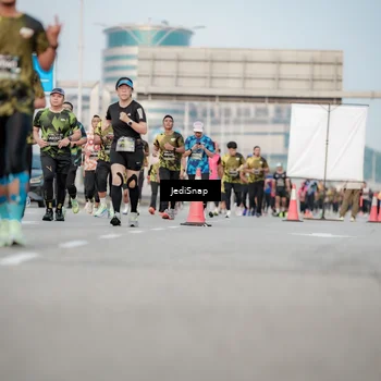 Runner Photo 6706143