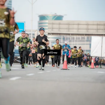 Runner Photo 6706172
