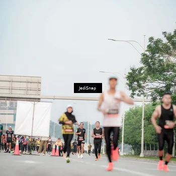 Runner Photo 6706240