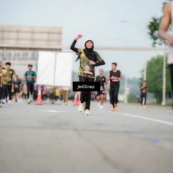 Runner Photo 6706301