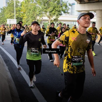 Runner Photo 6706309