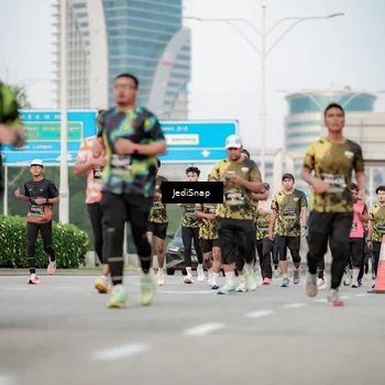 Runner Photo 6706419