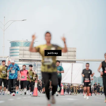 Runner Photo 6706474