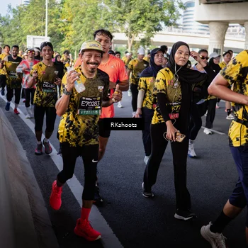 Runner Photo 6706476
