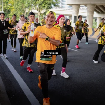 Runner Photo 6706565