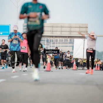Runner Photo 6706588