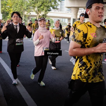 Runner Photo 6706590