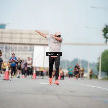 Runner Photo 6706626