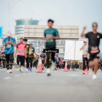 Runner Photo 6706627