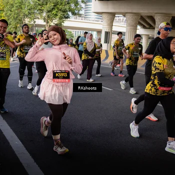 Runner Photo 6706659