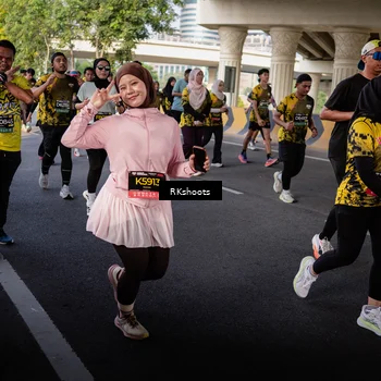 Runner Photo 6706662