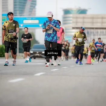 Runner Photo 6706670