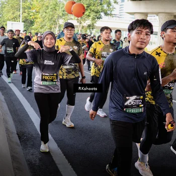 Runner Photo 6706726