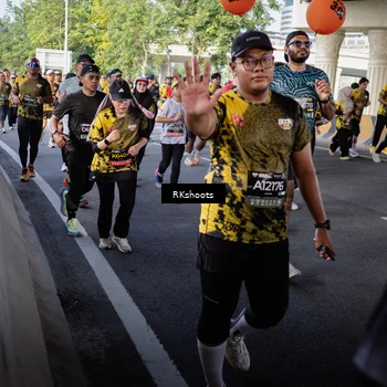 Runner Photo 6706733