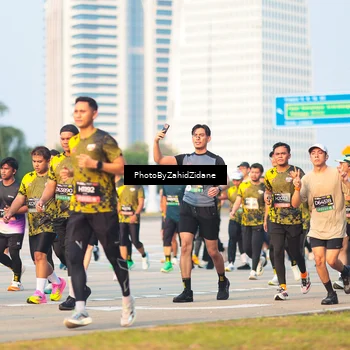 Runner Photo 6706743