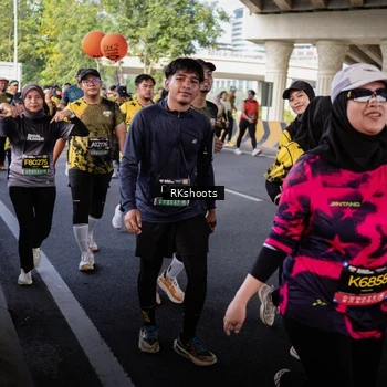 Runner Photo 6706774