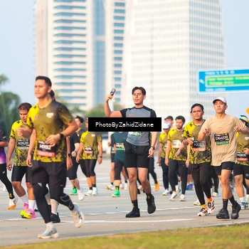 Runner Photo 6706782
