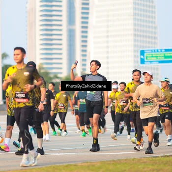 Runner Photo 6706833