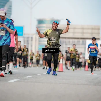 Runner Photo 6706860