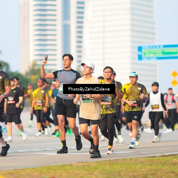 Runner Photo 6706867