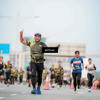 Runner Photo 6706872