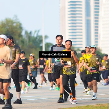 Runner Photo 6706873