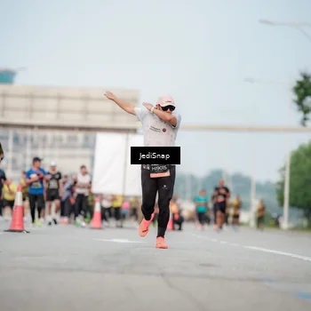 Runner Photo 6706874