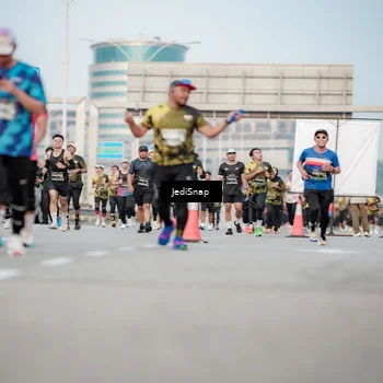 Runner Photo 6706890