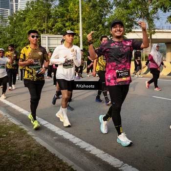 Runner Photo 6706929