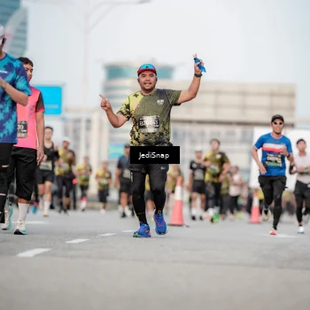 Runner Photo 6706964