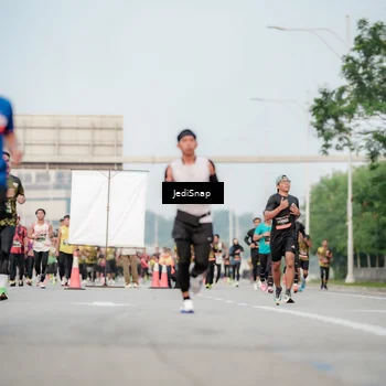 Runner Photo 6706991