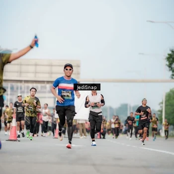 Runner Photo 6707008
