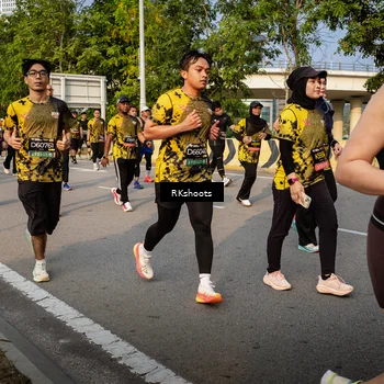 Runner Photo 6707025