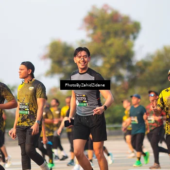 Runner Photo 6707029
