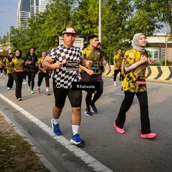 Runner Photo 6707068