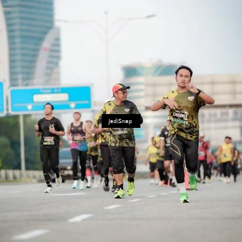 Runner Photo 6707078