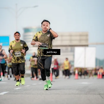 Runner Photo 6707130